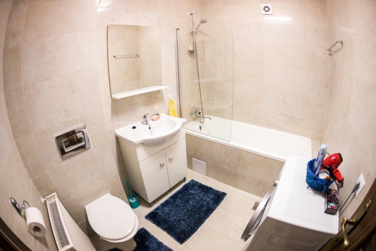 Travel Homzzz Apartments Targu Mures Ngoại thất bức ảnh